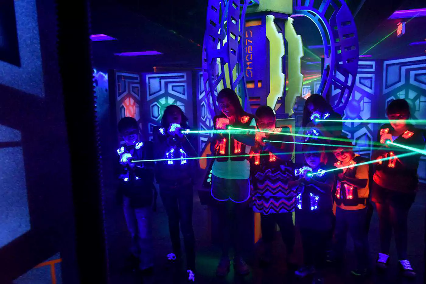 1724521466 993 ۲۰ بازی تابستانی آبی، جنگی و شگفت برای همه سنین دریای.webp