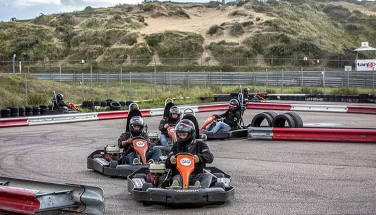 1724521467 745 ۲۰ بازی تابستانی آبی، جنگی و شگفت برای همه سنین دریای.webp