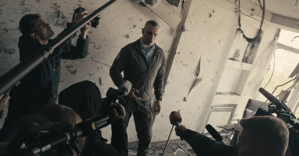 نگاهی به زندگی ویتالی کلیچکو و ماجرای اختلاف او با ولودیمیر زلنسکی_دریای تکنولوژی 23 1724820463 254 نگاهی به زندگی ویتالی کلیچکو و ماجرای اختلاف او با.webp