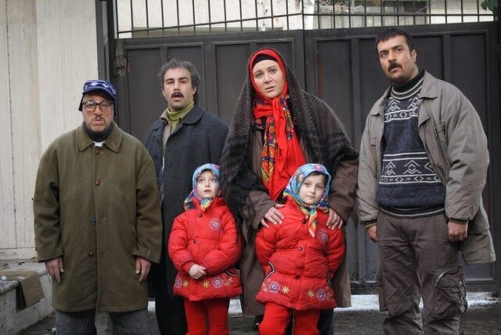 1755428076 383 چرا یک سریال را چند بار می‌بینیم و چرا این